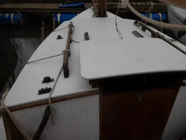 Gaff Rigged 17ft Sailing Yacht