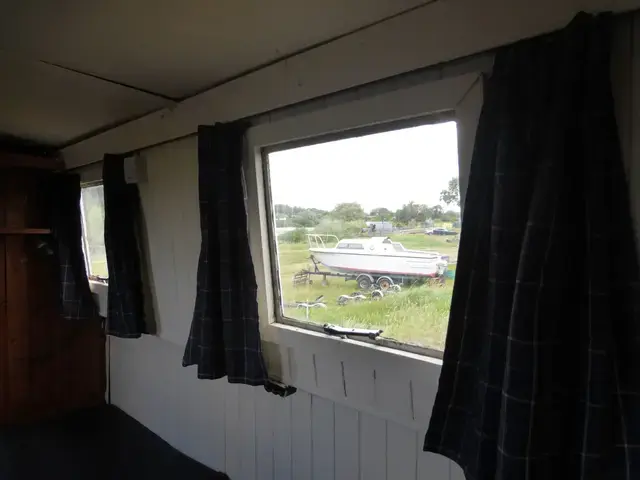 Springer 36' Narrowboat