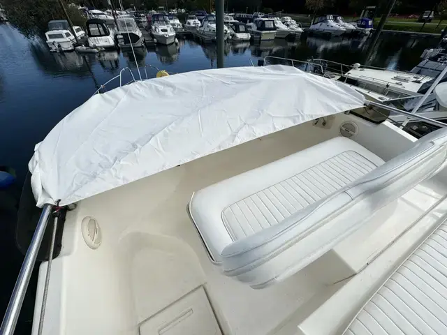 Sealine 330 Statesman