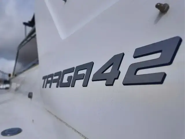 Fairline Targa 42