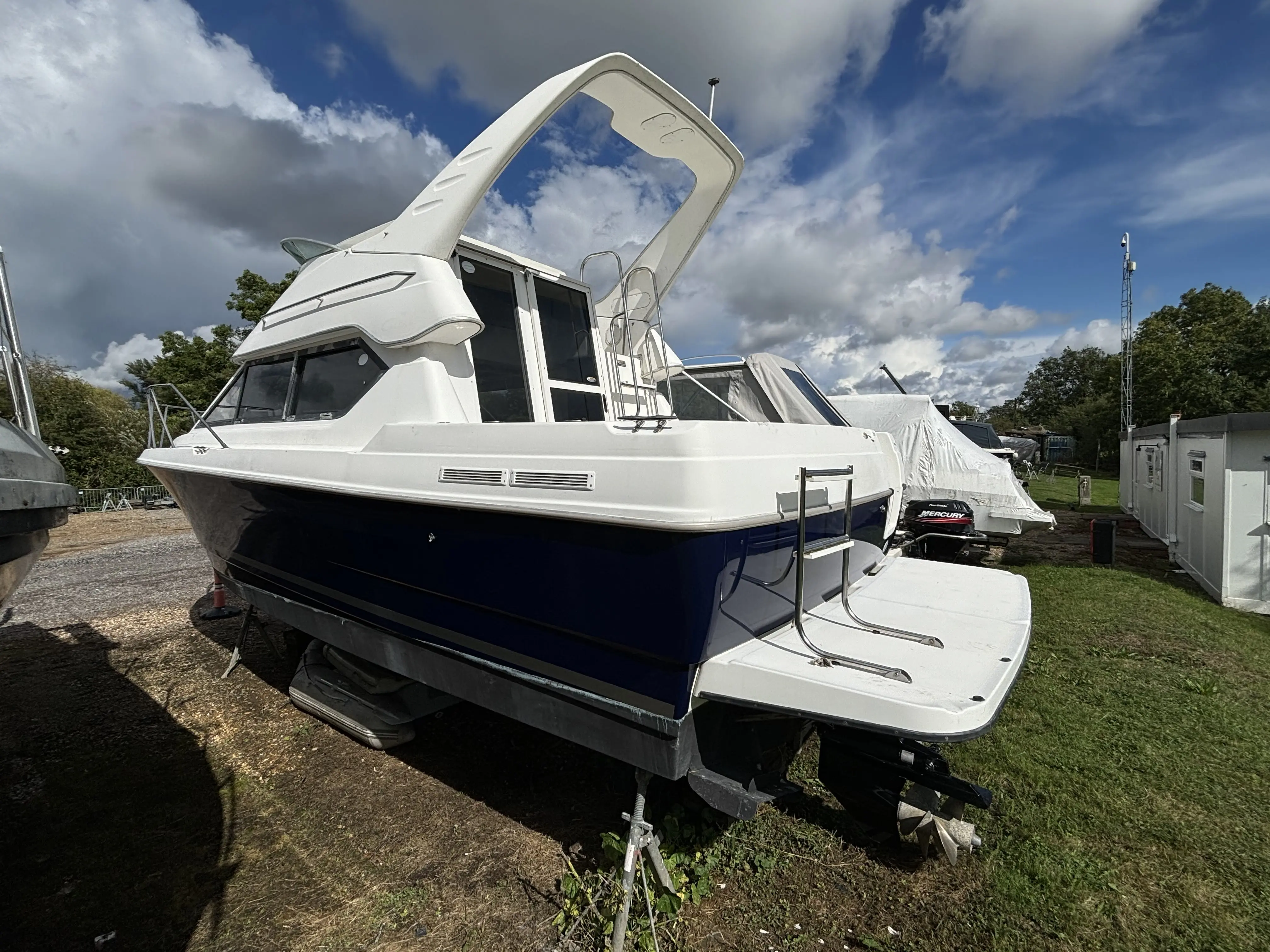 BAYLINER 2858 CIERA COMMAND BRIDGE 2001