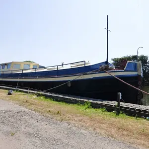 1938 Humber Keel Barge