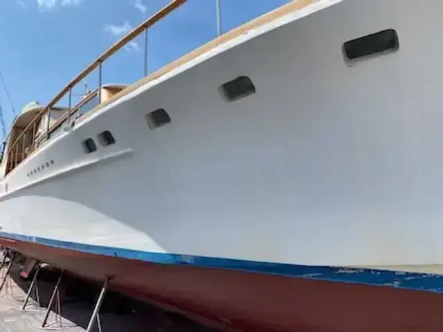 Motor Yacht Stephens Marine 65