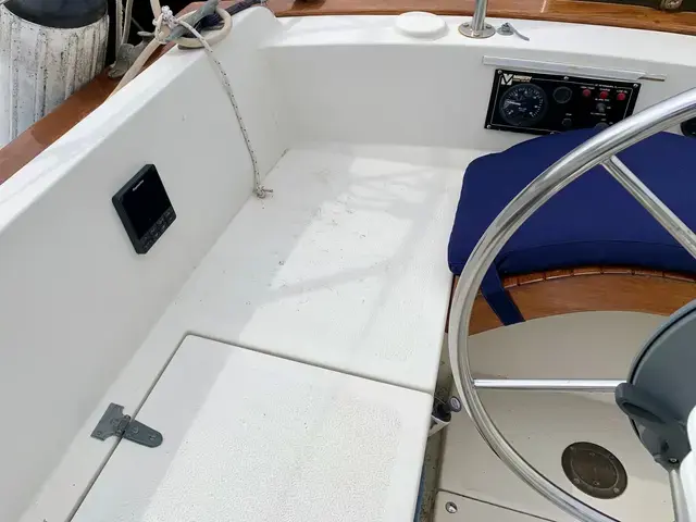 Seacraft Orion 27' Auxiliary Cutter