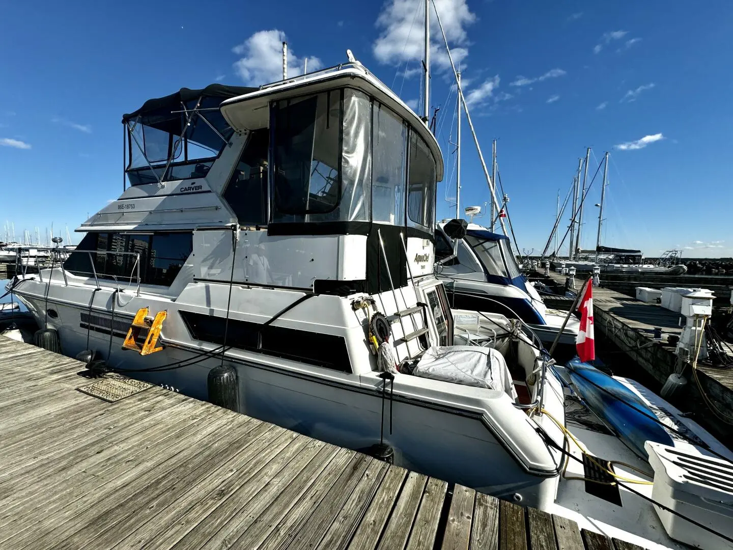 1991 Carver 430 cockpit motor yacht