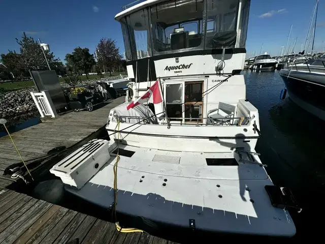 Carver 430 Cockpit Motor Yacht