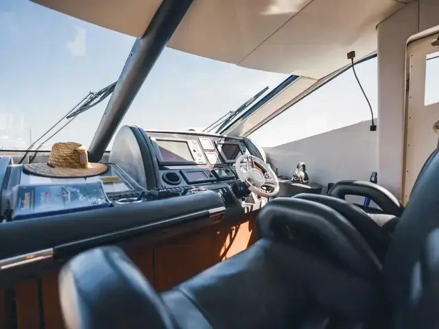 Sunseeker Manhattan 64