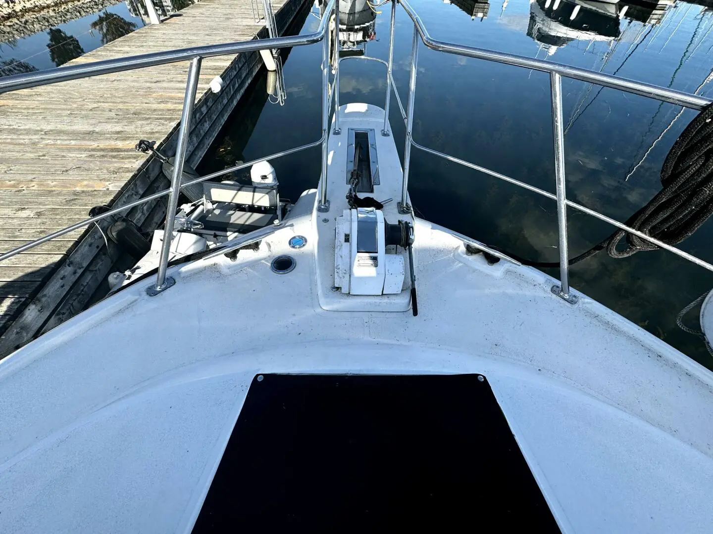 1991 Carver 430 cockpit motor yacht