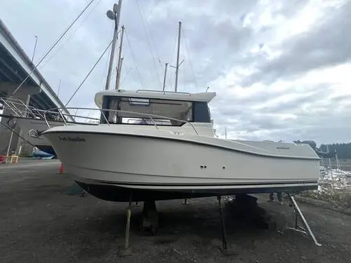 2014 Quicksilver 675 pilothouse