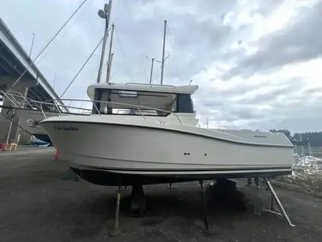 Quicksilver 675 Pilothouse