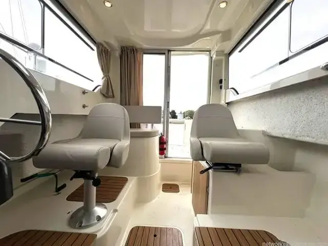 Quicksilver 675 Pilothouse