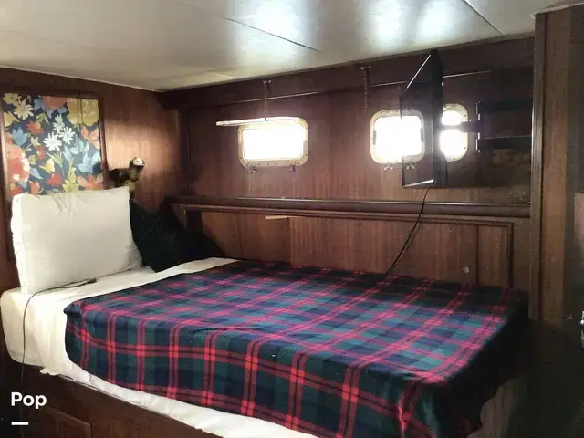 Hatteras 43 Double Cabin