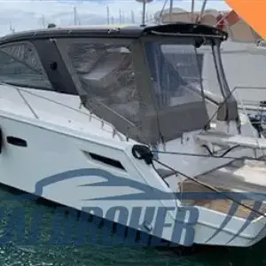 2010 Sealine SC35