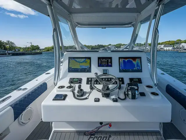 Front Runner 39 Center Console