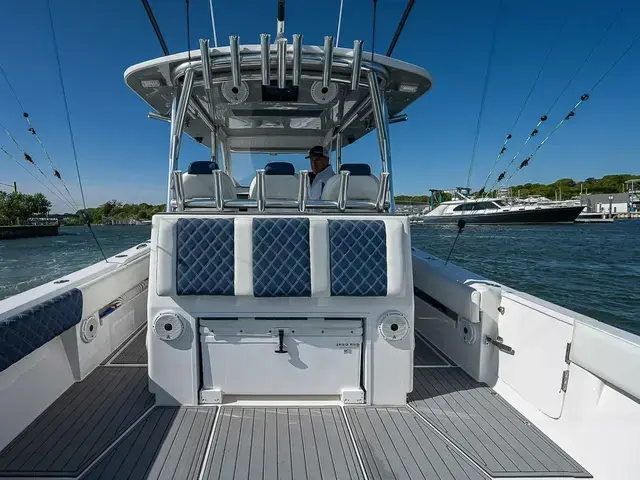 Front Runner 39 Center Console