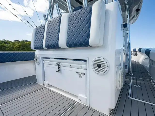 Front Runner 39 Center Console