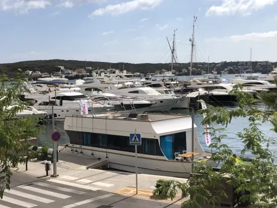 2018 Volvo Penta catamarán 70 power