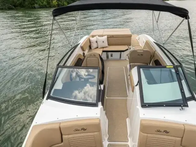 Sea Ray 230 SPX