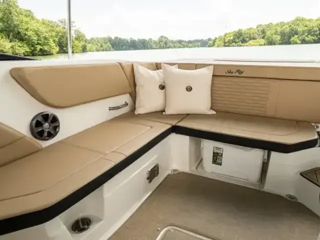 Sea Ray 230 SPX