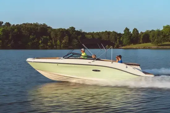 2024 Sea Ray 230 spx