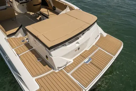 2024 Sea Ray 230 spx