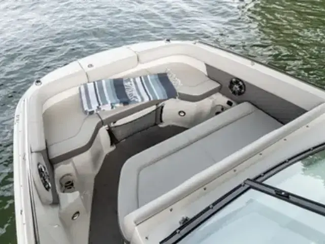 Sea Ray 250 SDX