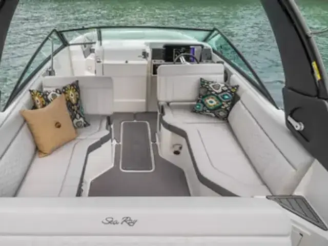 Sea Ray 250 SDX