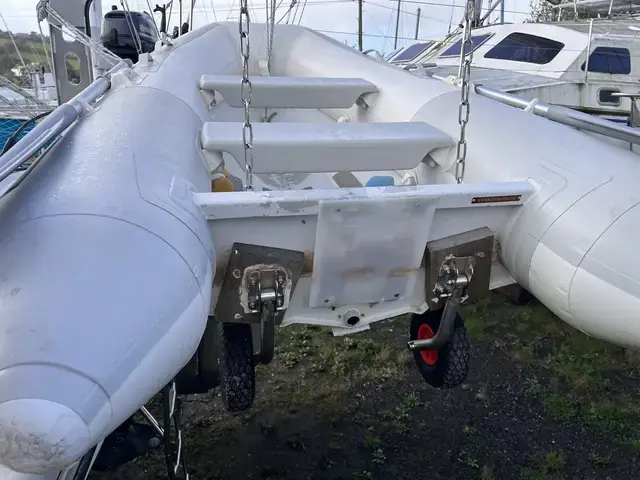 Prout Snowgoose 37 Elite