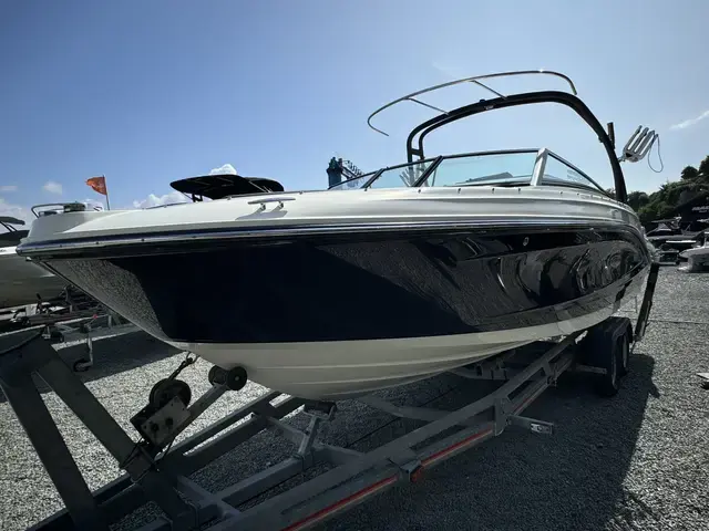 Sea Ray 230 Spx