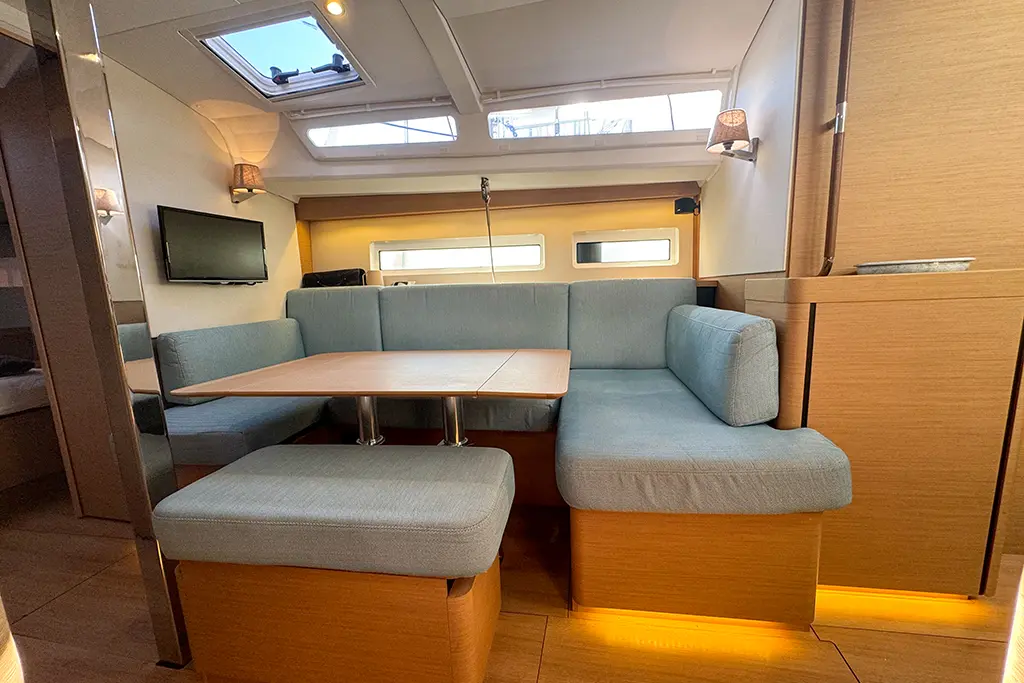 2019 Jeanneau sun odyssey 440