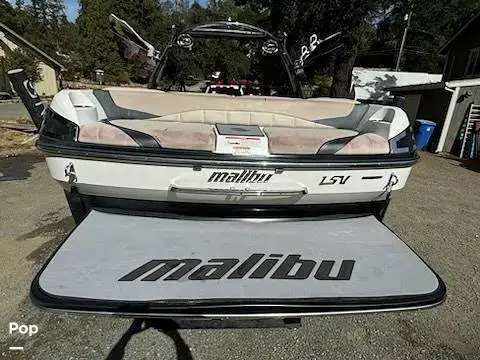 2011 Malibu wakesetter 247 lsv