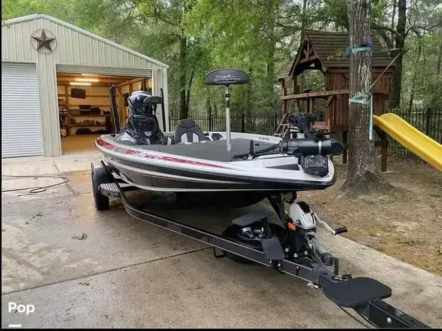 Skeeter Zx 250