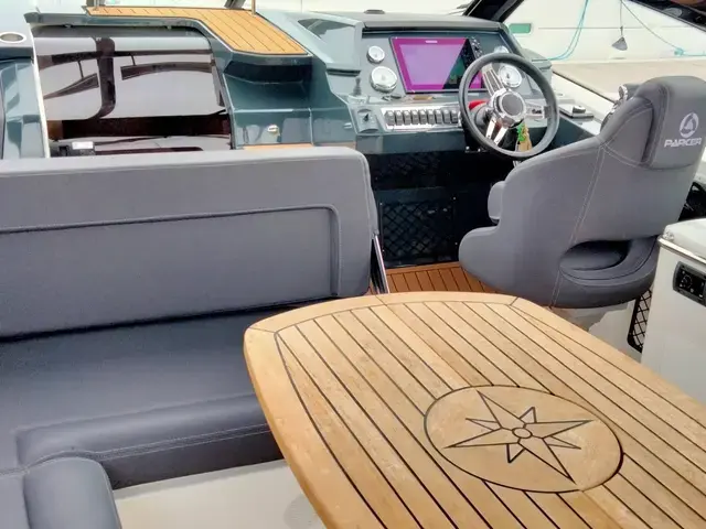 Parker Boats 850 Voyager