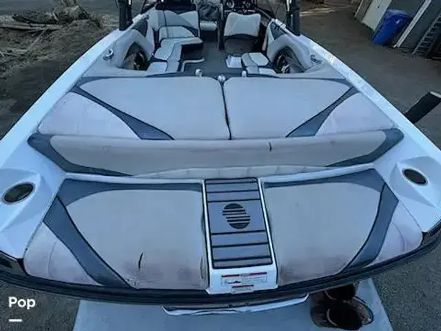 Malibu Wakesetter 247 Lsv