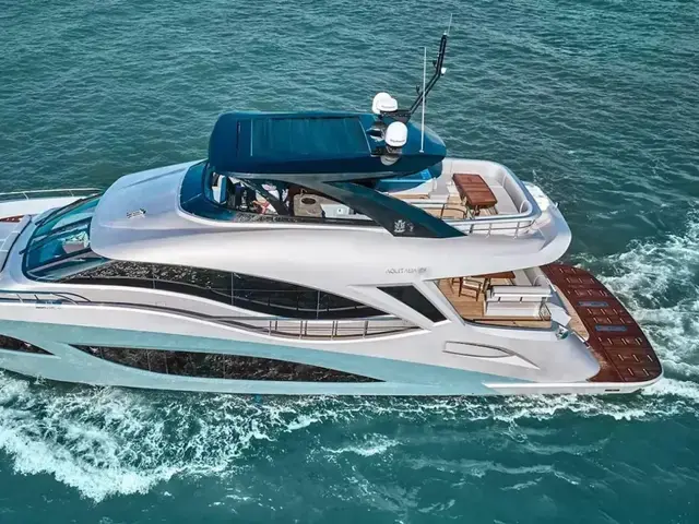 Aquitalia Yachts Flybridge