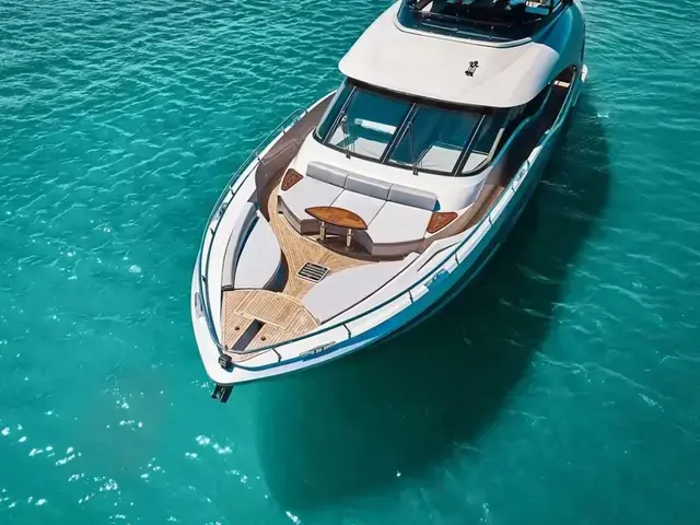 Aquitalia Yachts Flybridge