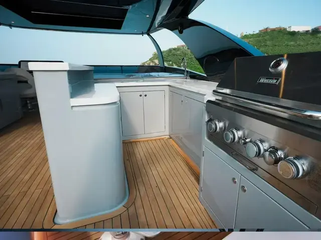 Aquitalia Yachts Flybridge