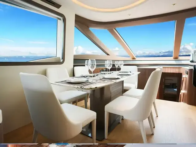 Aquitalia Yachts Flybridge