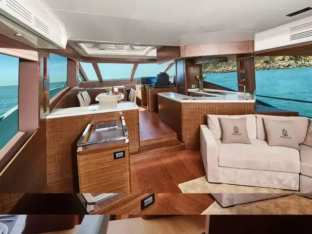 Aquitalia Yachts Flybridge