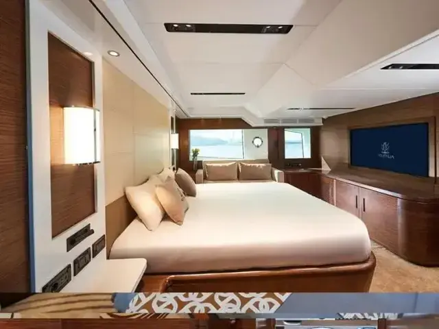 Aquitalia Yachts Flybridge