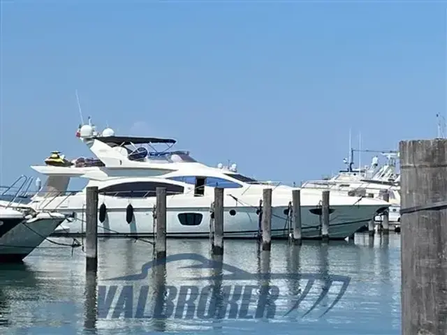 Azimut 68