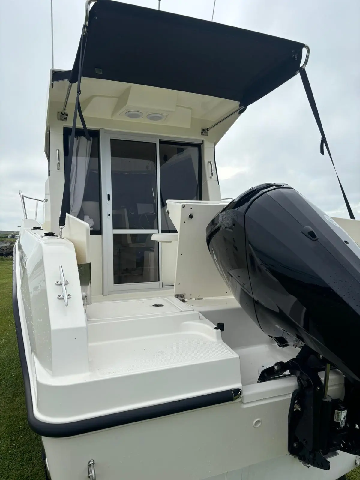 2022 Quicksilver 625 pilothouse