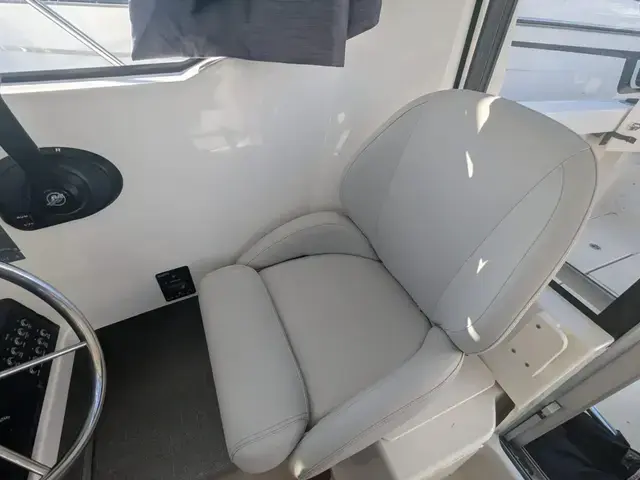 Quicksilver 625 PILOTHOUSE