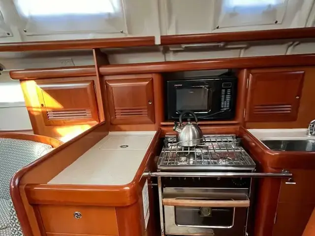 Beneteau Oceanis Clipper 423