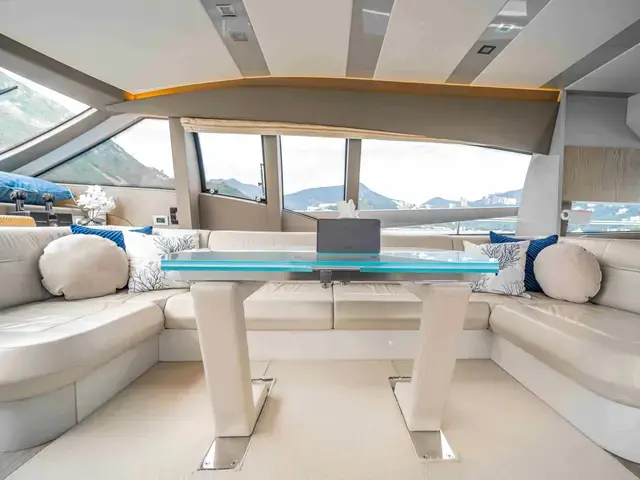 Ferretti Yachts 650