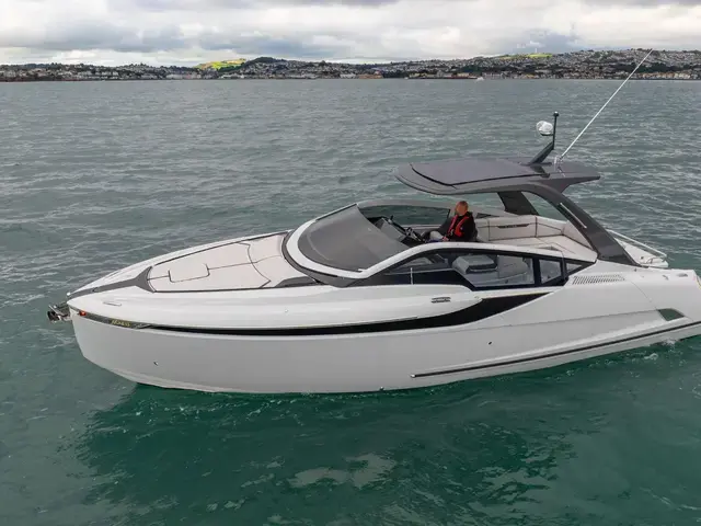 Fairline F Line 33