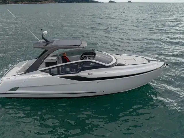 Fairline F Line 33