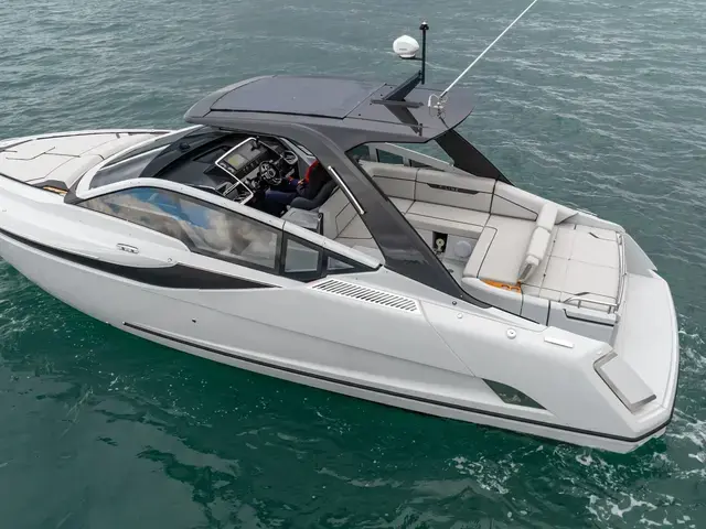 Fairline F Line 33