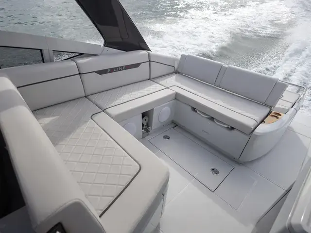 Fairline F Line 33