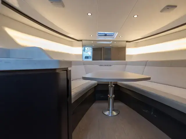 Fairline F Line 33